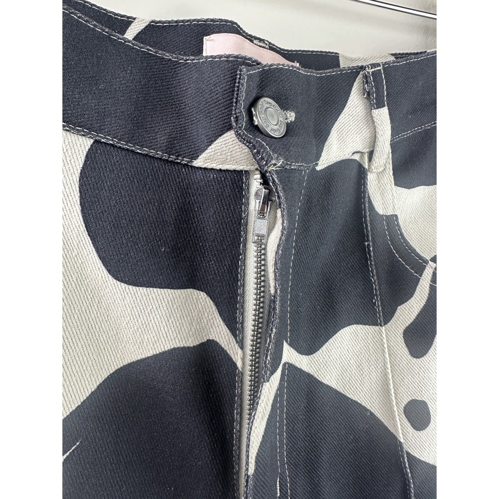 Lisa Says Gah Robyn High Waisted Jean in Cow Print Straight Leg Ankle Size 32 - Picture 6 of 14